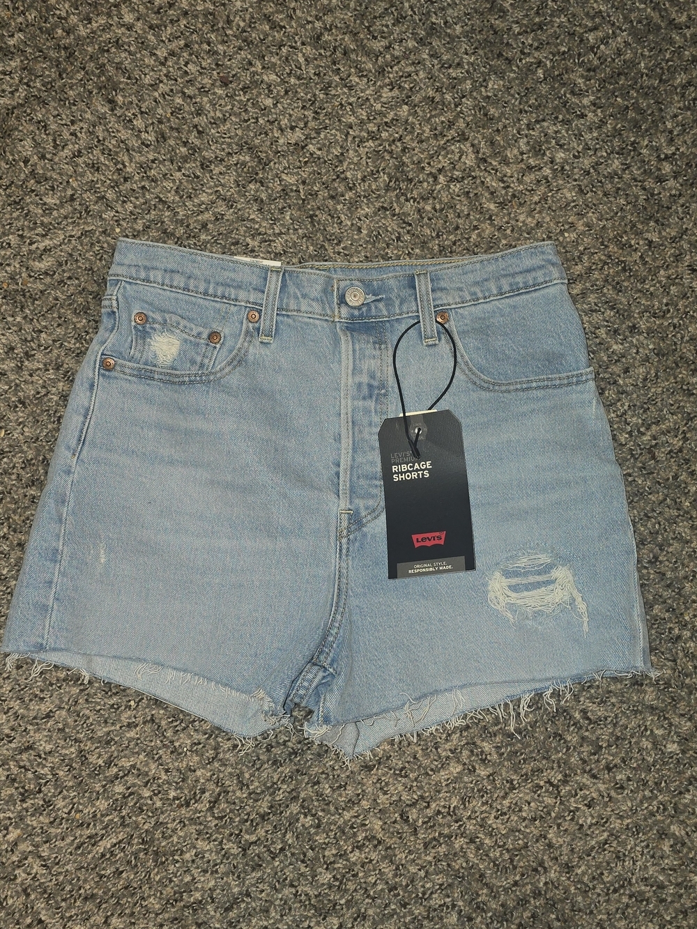 NWT Levi’s Premium Ribcage Denim Shorts High Rise Distressed Size 29